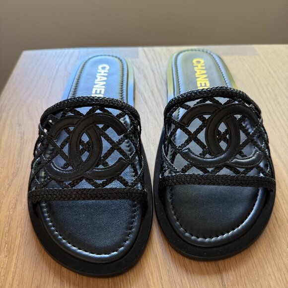 Chanel Braid Mania Sandals in Black - Brand New in Box Size 38.5 - Picture 1 of 9